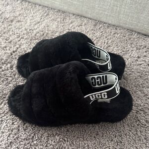 UGG Black Fluffy Slides